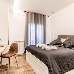  Apartment Loungefloor Metro A Netflix & Wi-fi