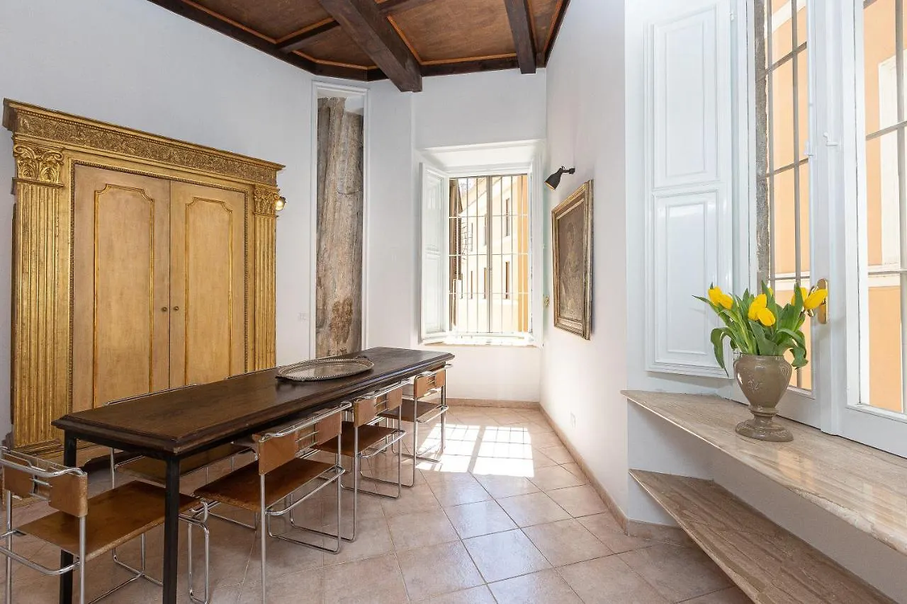 Amazing Historical Apartment - Jewish Ghetto Rome Italy